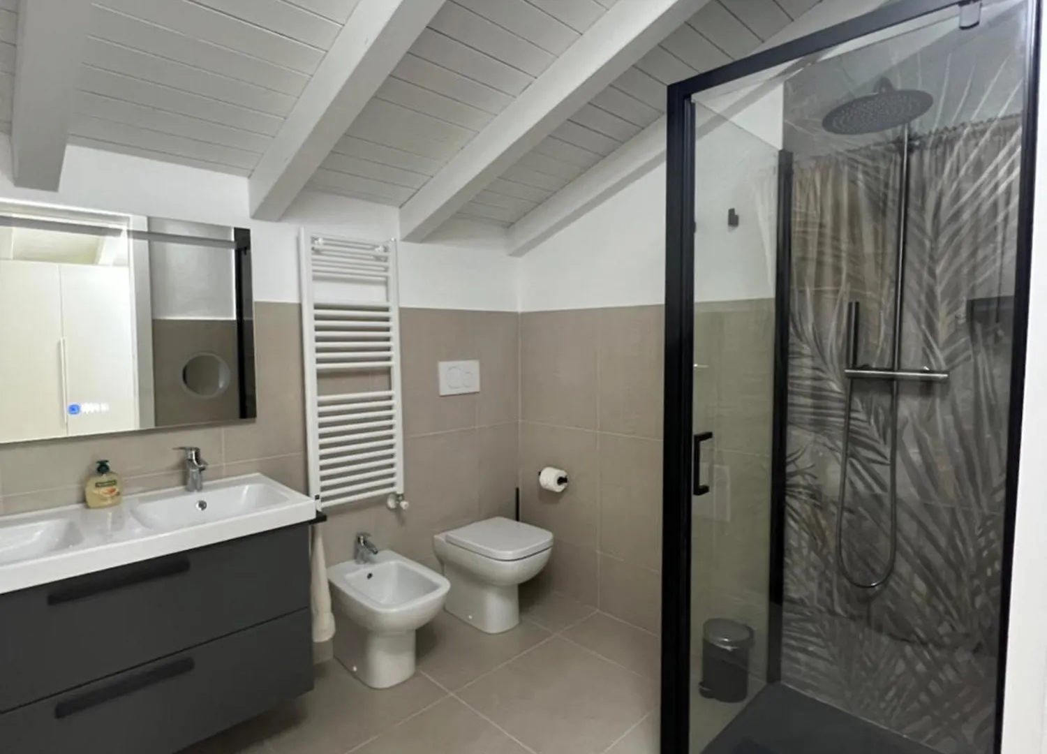 Appartement One House à Bovísio-Masciago Milanese 0*,